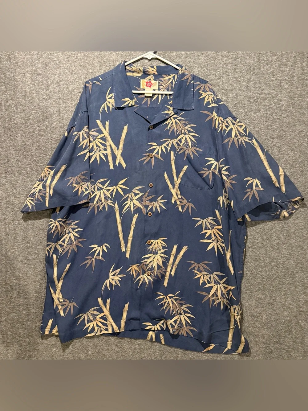 Hilo Hattie 100% Silk Hawaiian Shirt Mens 2XL Bamboo Graphic Button Up Tropical